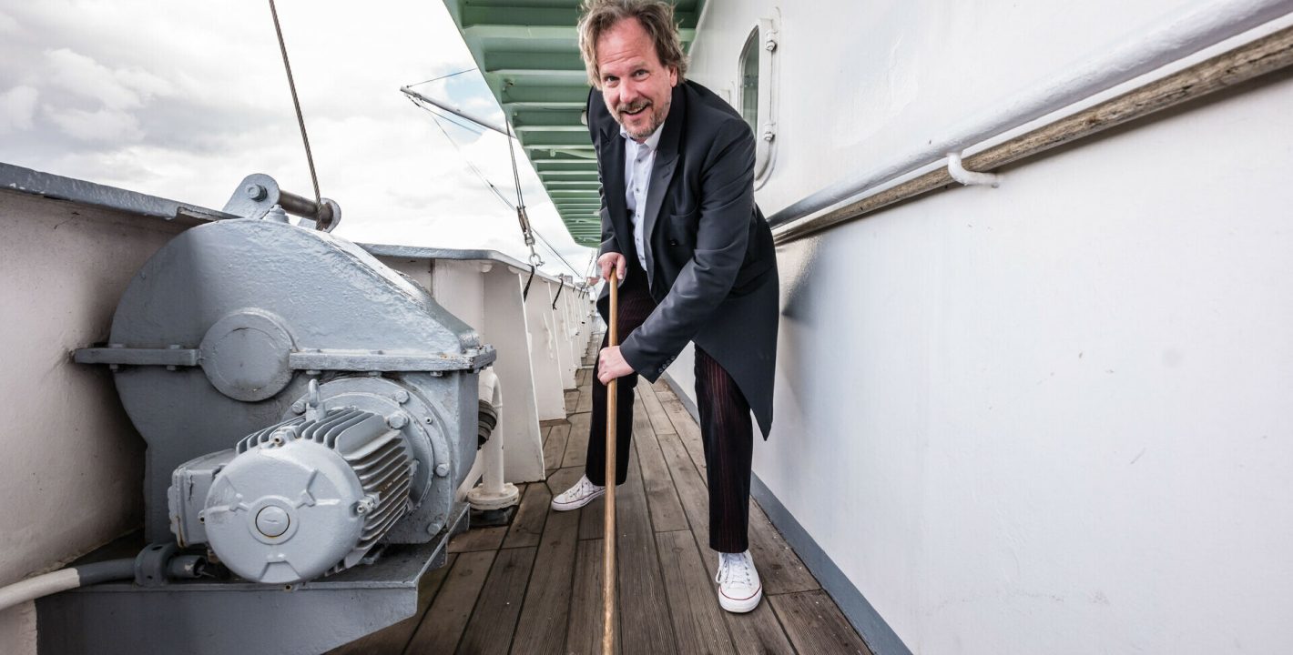 5163D396-6E63-4626-8017-A5F03F8B11A9